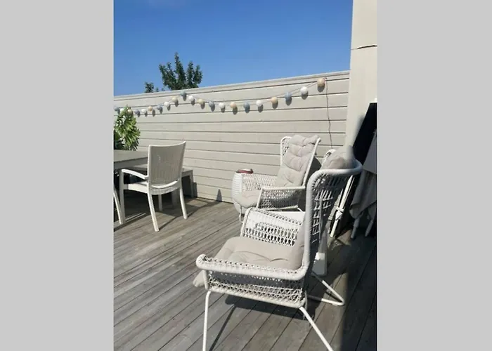 Townhouse With Fantastic Outdoor Area